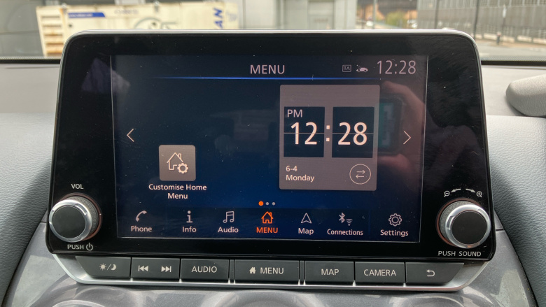 Nissan Juke 1.0 DiG-T 114 N-Connecta 5dr Petrol Hatchback